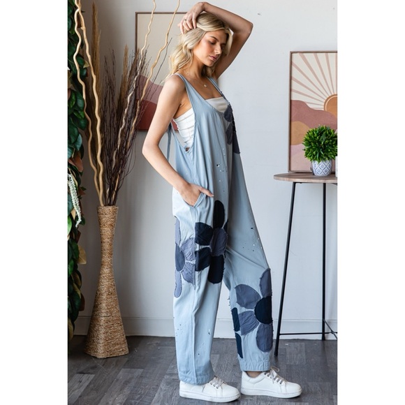 Oli & Hali Blue Daisy Flower Patchwork Relaxed Fit Overall Jumpsuit - Picture 3 of 6